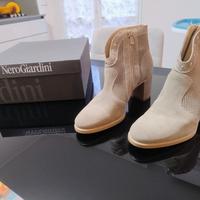 scarpe stivaletti Nero Giardini numero 39