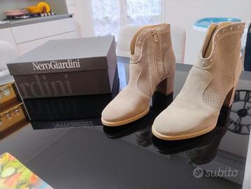 scarpe stivaletti Nero Giardini numero 39