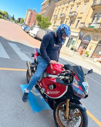 Yamaha R6