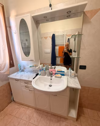 Mobile bagno con lavabo, piano in marmo + specchio