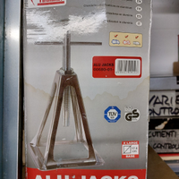 Piedini stazionamento camper