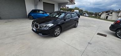 Bmw 116 116d 5p. Business Advantage