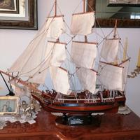 Galeone in legno H. M. S. Bounty 