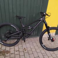 YT CAPRA 29’’