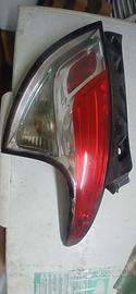 Lancia Ypsilon 2016 stop destro