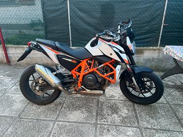 Ktm duke 690r