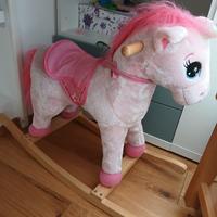 Unicorno a dondolo