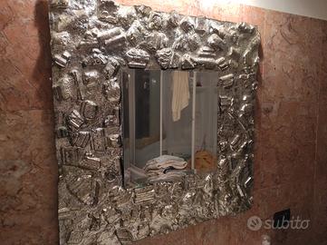 Specchio di design "Sguardo Quadro" - Cornice in C