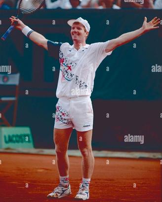 JIM COURIER RARO completo Diadora challenge 1991
