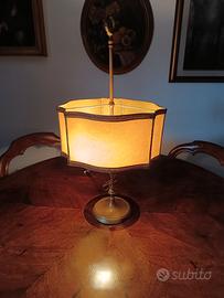 Lampada da tavolo vintage in ottone