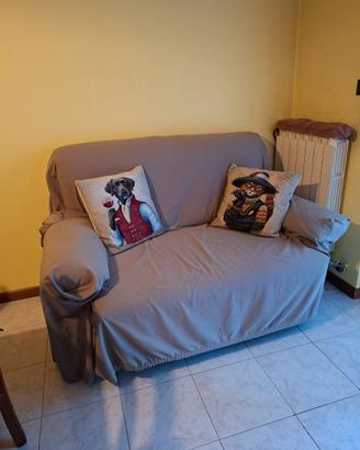 divano SENZA letto non apribile
