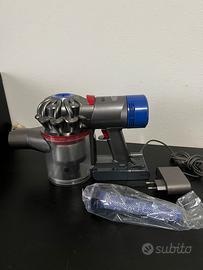 Dyson v8 ricondizionato + extra