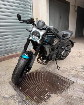 CFMOTO clx 700