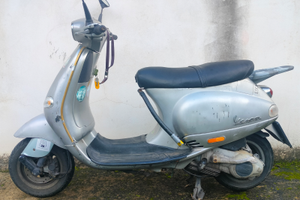 Piaggio Vespa ET4 150