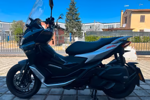 Aprilia SR GT 200