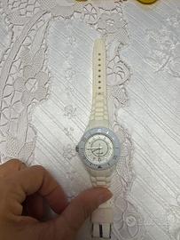 Orologio bianco, zitto ragazza