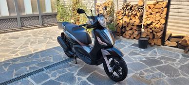 Piaggio Beverly 350