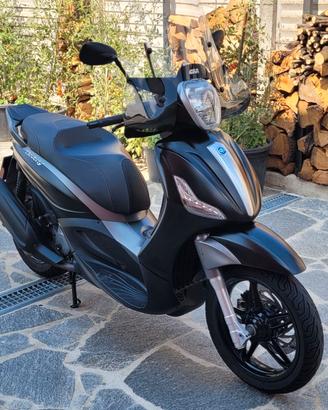 Piaggio Beverly 350
