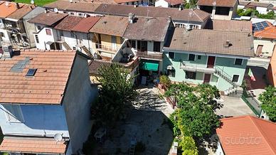 Casa indipendente di 159 m² con 3 locali e box aut