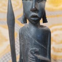 Statua arte africana legno di ebano intagliato .Al