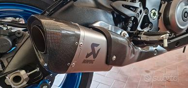 terminale Akrapovic GSXS 1000 GX