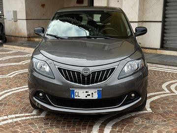 Lancia ypsilon gold 2022 1.0 70 cv