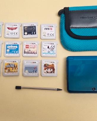 Nintendo 3DS con giochi e accessori