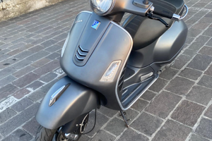 VESPA GTS 250 CON MOTORE 300 – IDEALE PER MECCANIC