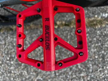 pedali mtb rossi