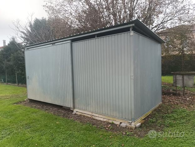 Garage , box in lamiera zincata