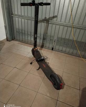 Monopattino elettrico come da foto 