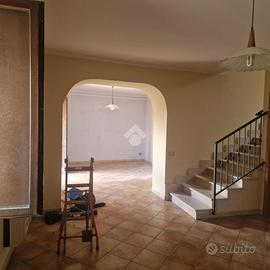 CASA SEMINDIPENDENTE A FOGLIANISE