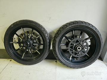ruote complete ducati scrambler 