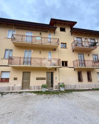 3 LOCALI A SCHEGGIA E PASCELUPO