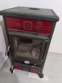 Stufa legna ghisa e maiolica Rossella R1 LaNordica