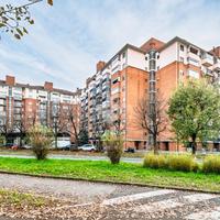 5 LOCALI A VENARIA REALE