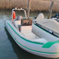 gommone 5mt  motore e carrello 