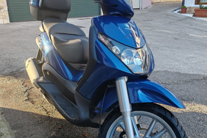 Piaggio Beverly 250