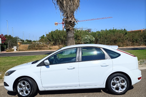 Auto Ford Focus 2010