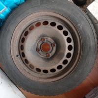 Gomme invernali cerchioni 185/60 R15- Michelin