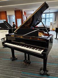 Pianoforte Yamaha C3