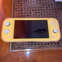 Nintendo Switch lite Gialla