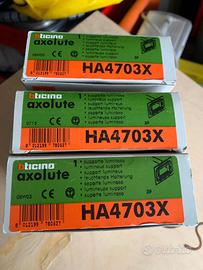 Supporti luminosi BTicino Axolute per placchette
