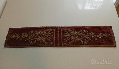 Antico paramento religioso 