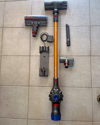 Aspirapolvere Dyson V8 absolute