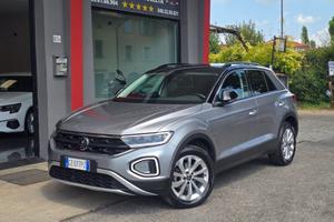 VOLKSWAGEN T-Roc 1.0 TSI IQ Light LED Performanc