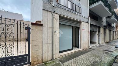 NEGOZIO A BRINDISI