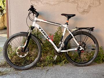 Mtb mountain bike front suspended Trek 3700 Disc