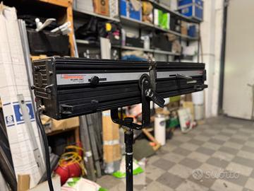 SEGUIPERSONA/OCCHIO DI BUE SPOTLIGHT VEDETTE 1200W