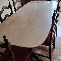 Tavolo in marmo con 6 sedie in stile
